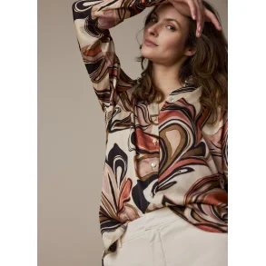 Skjorte med  malet blomster print