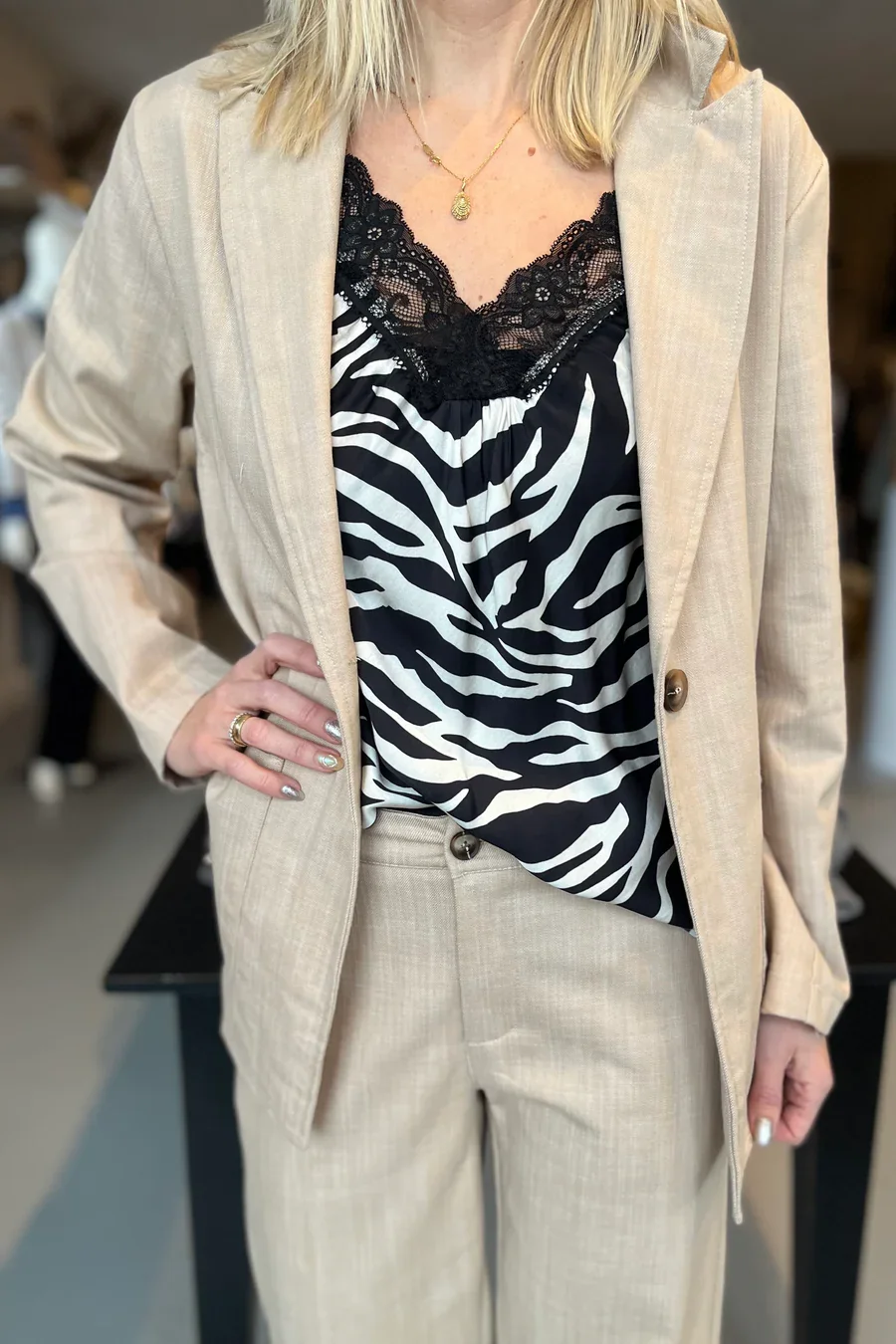 Top Bea Lace Zebra