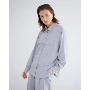 Skjorte med brystflapper