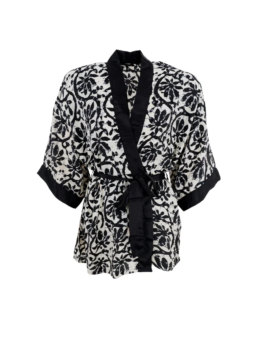 Kimono Luna Short Black Lily