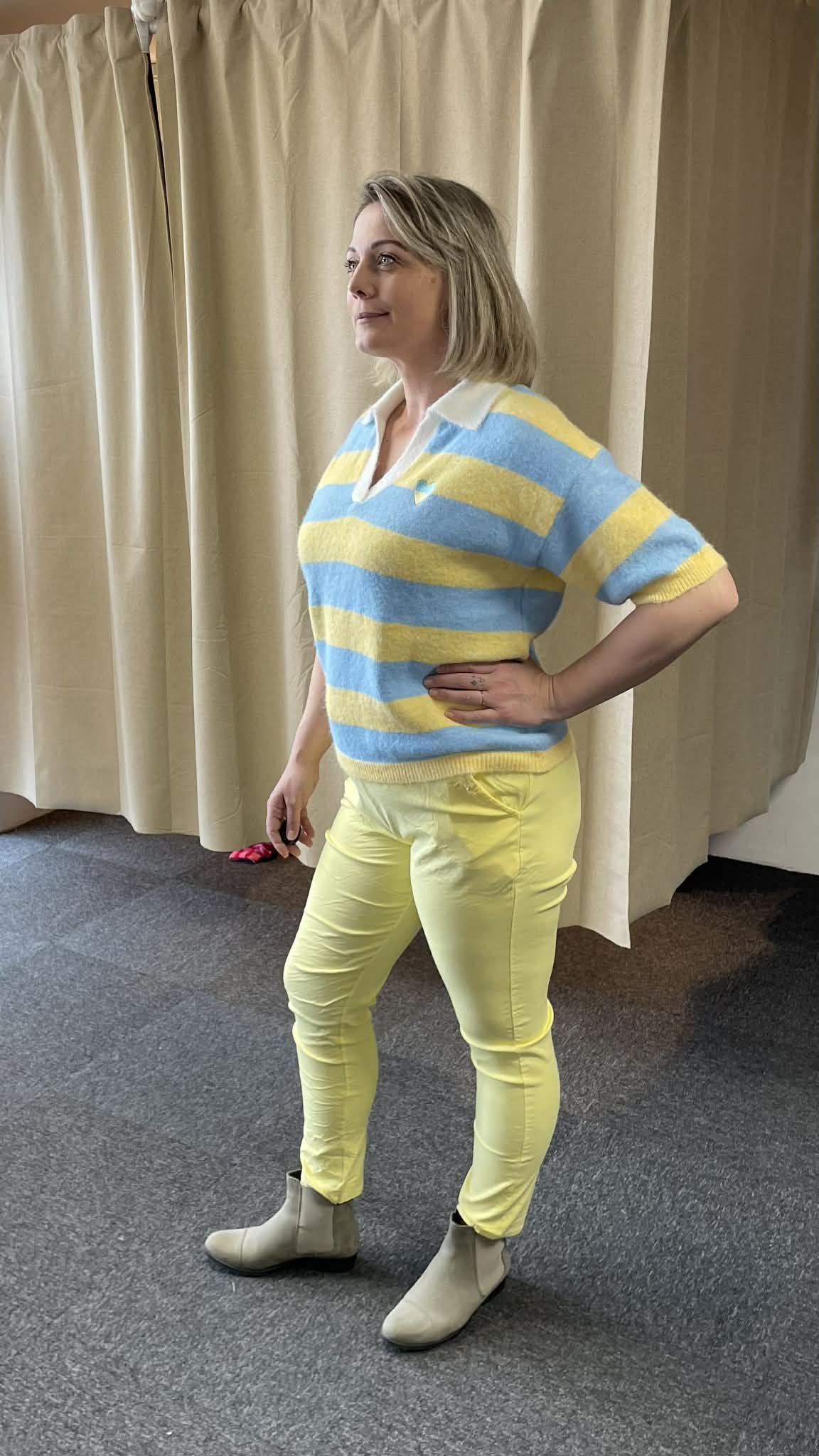 Bluse - Stribet Polo strik - flere farver