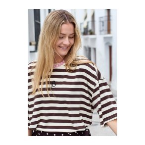 BCMadelyn t-shirt � Coffee